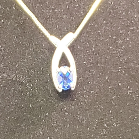 0202. Brilliant 🔷️ Blue Sapphire Set in Sterling🥈with CZ Accents & 16" Chain - Picture 5 of 7
